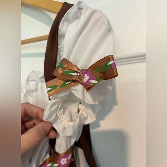 Leg Avenue Woman's medium Oktoberfest Costume Gretchen Beer Maiden Cotton Blend - Picture 10 of 10